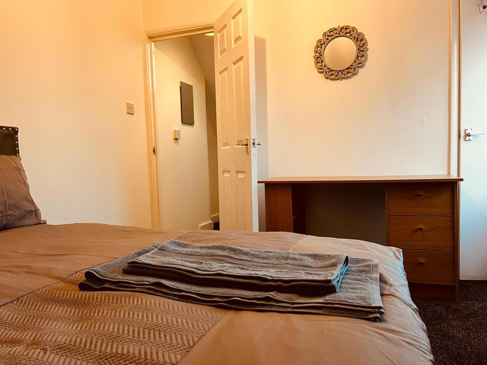 נוטינגהאם Holiday House Near Football Ground מראה חיצוני תמונה