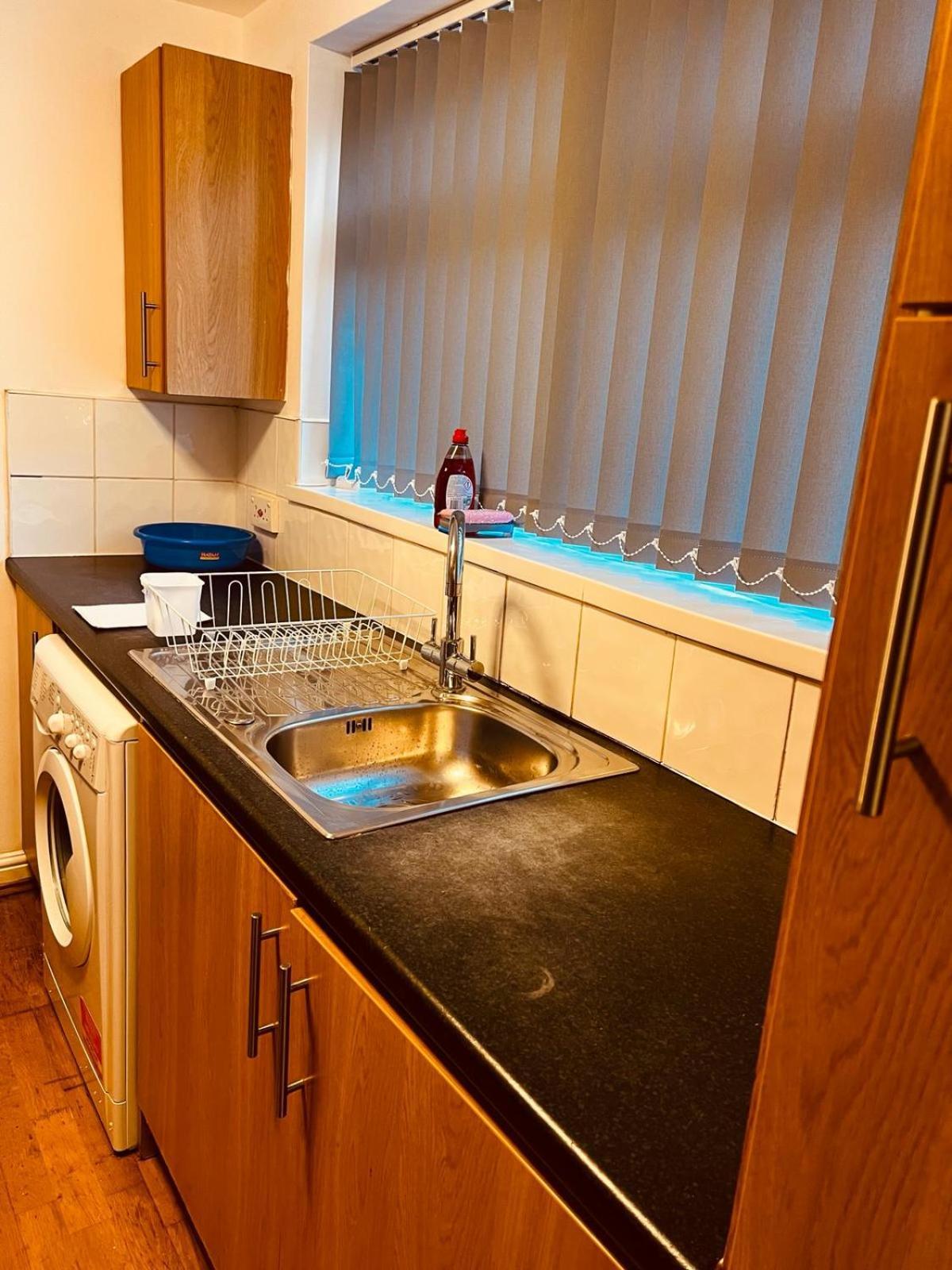 נוטינגהאם Holiday House Near Football Ground מראה חיצוני תמונה